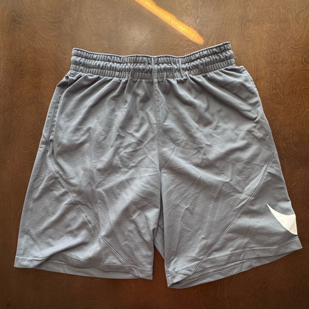 Nike Men's Gray Athletic Shorts